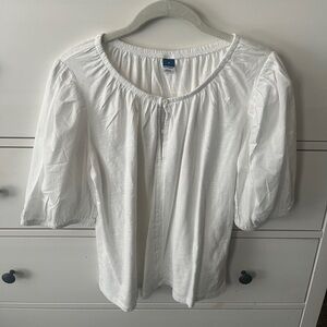 NWT Old Navy White Cotton Blouse with Puff Sleeves